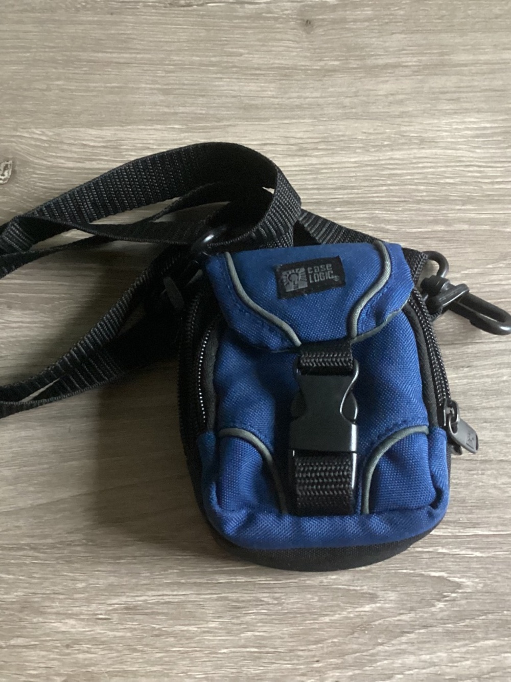 Case Logic Crossbody Compact Camera Case Travel Blue Y2K Buckle Zipper Pockets